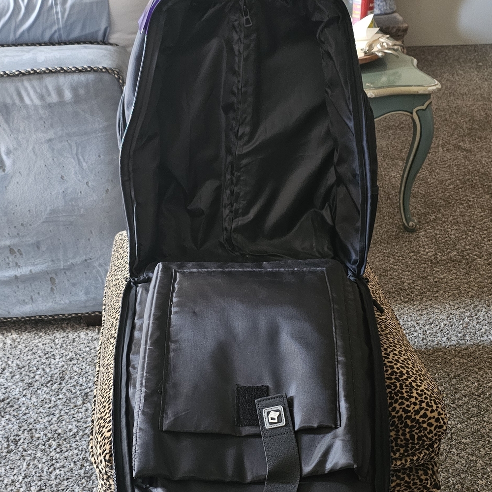 AMBOR Waterproof 17.3 Inch Wheeled Backpack - Picture 7 of 8